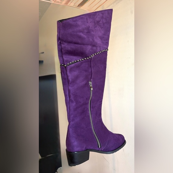 Women's Purple Knee-High Boots. Size 9. NWT. - Picture 4 of 6